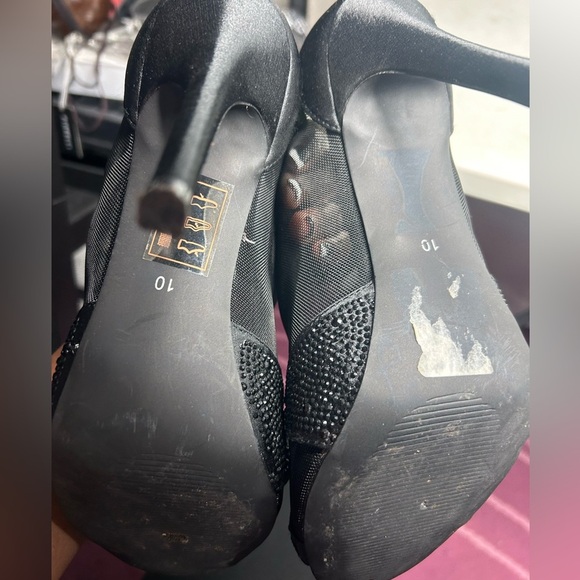 Le Chateau Black Gem Rhinestone Open Toed Heels - Picture 9 of 9